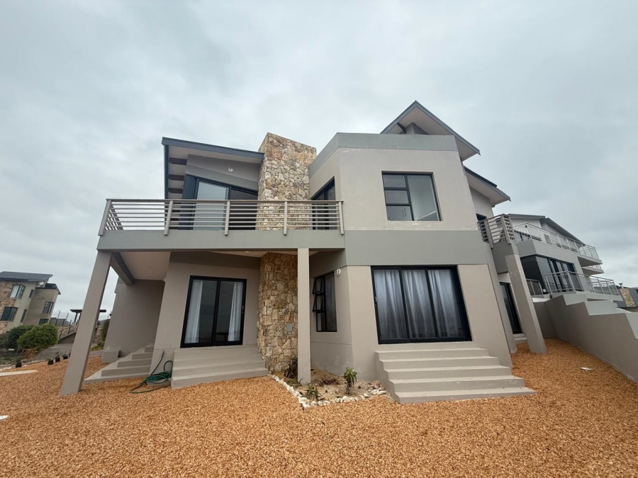 5 Bedroom Property for Sale in Stilbaai Oos Western Cape